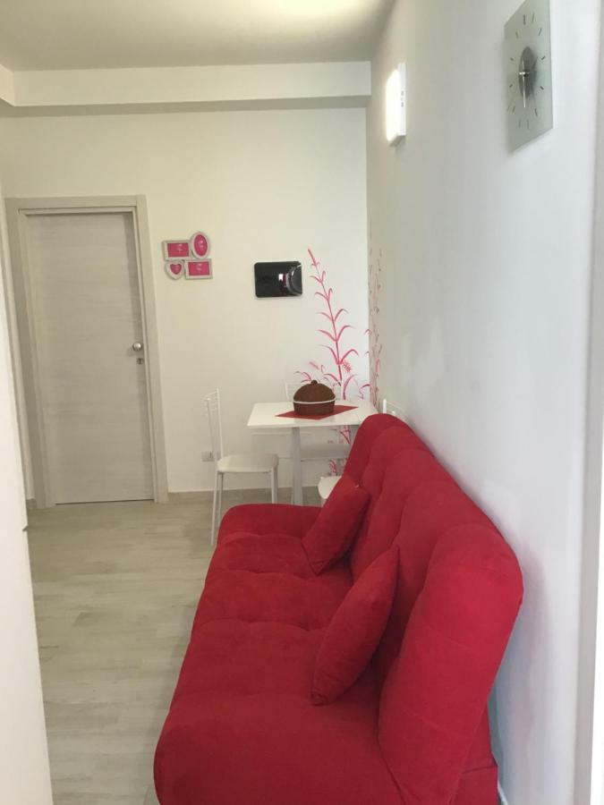 Appartamento Rubino - Lovely Little Flat 3 Minutes From Golf Club 5 Minutes From Lake Soiano Del Lago Eksteriør billede