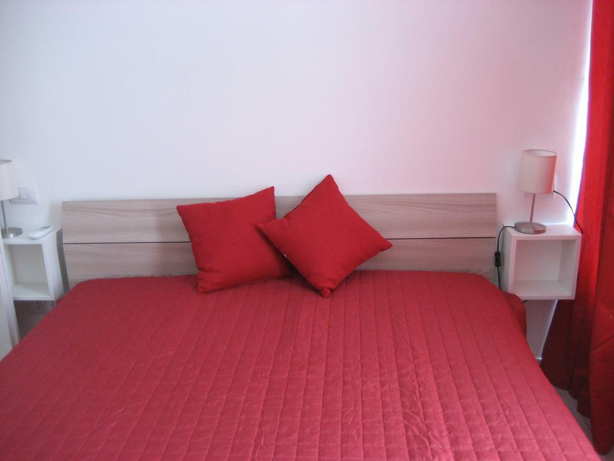 Appartamento Rubino - Lovely Little Flat 3 Minutes From Golf Club 5 Minutes From Lake Soiano Del Lago Eksteriør billede