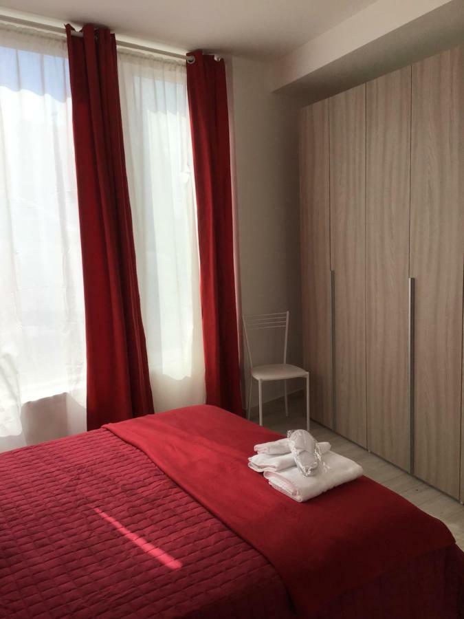 Appartamento Rubino - Lovely Little Flat 3 Minutes From Golf Club 5 Minutes From Lake Soiano Del Lago Eksteriør billede