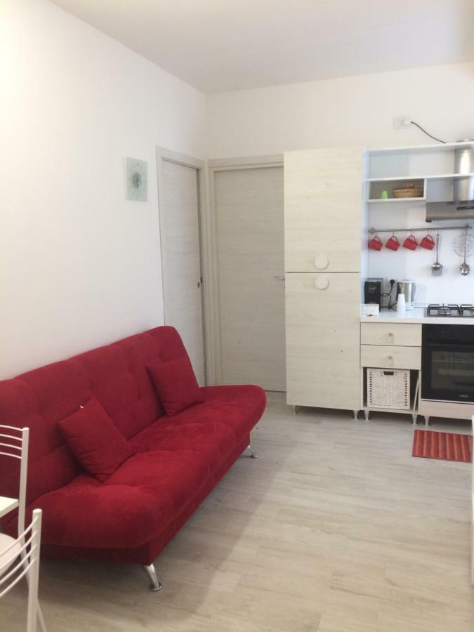Appartamento Rubino - Lovely Little Flat 3 Minutes From Golf Club 5 Minutes From Lake Soiano Del Lago Eksteriør billede